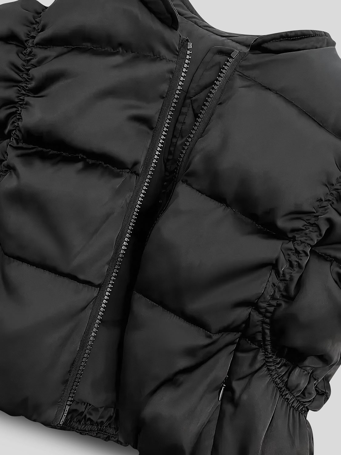Original sleeveless women's down jacket